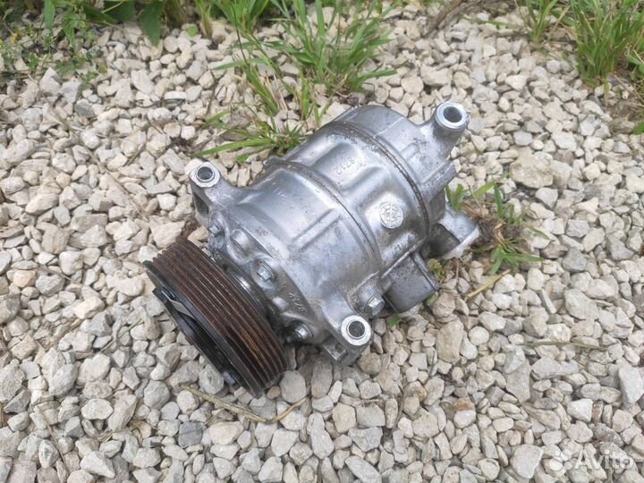 Компрессор кондиционера Volkswagen Polo лифтбек