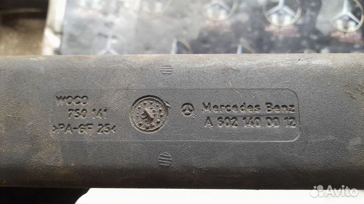 Мерседес E-Класс Патрубок интеркулера