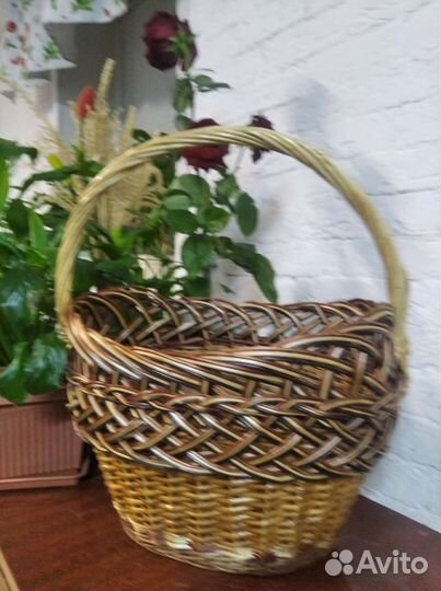Корзина плетеная большая