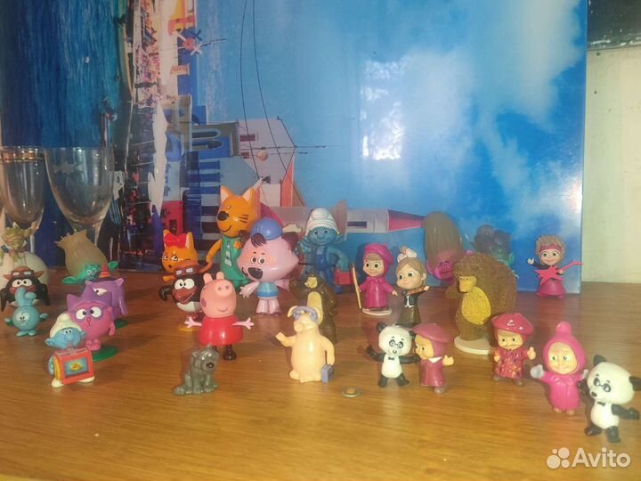 Игрушки из киндера пакетом