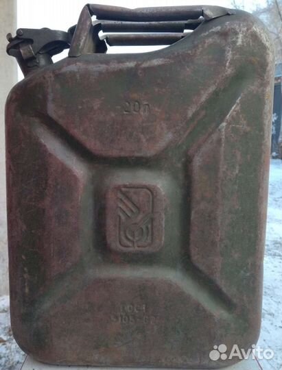 Канистры металлические 20 литров, 2 штуки