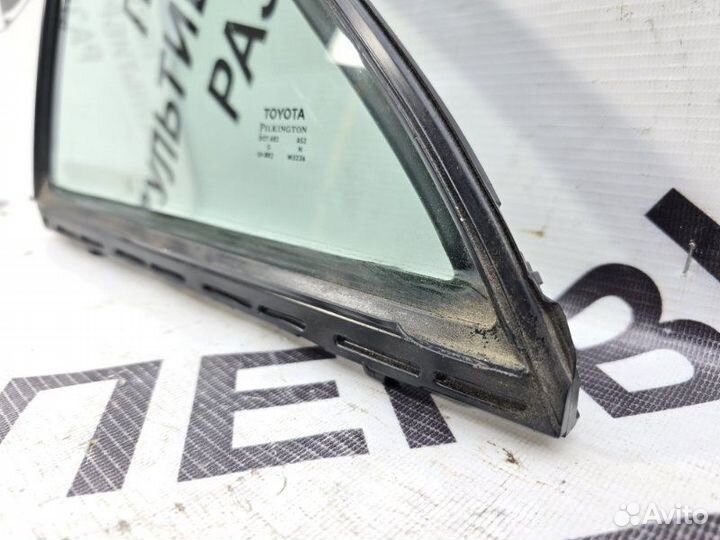 Форточка двери задняя левая Toyota Camry 50