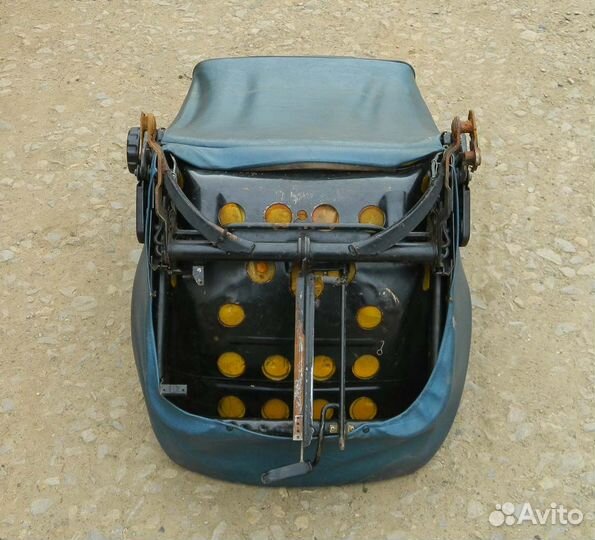 Сиденье переднее левое VW Golf 2