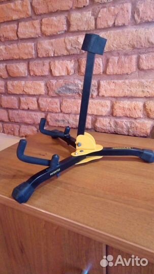 Гитарная стойка Hercules