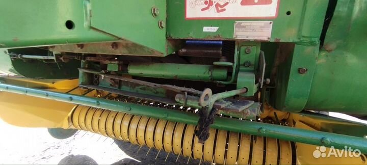 Пресс-подборщик John Deere 550, 1990