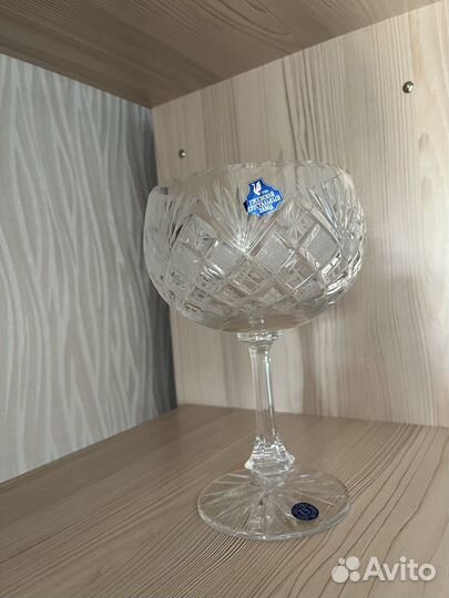 Хрустальная конфетница