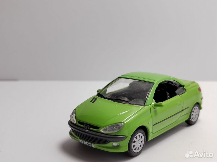 Peugeot 206 (cararama) 1/43 две модели
