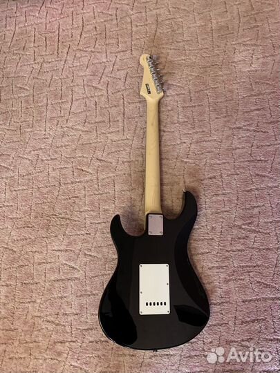 Электрогитара Yamaha Pacifica-012 BL