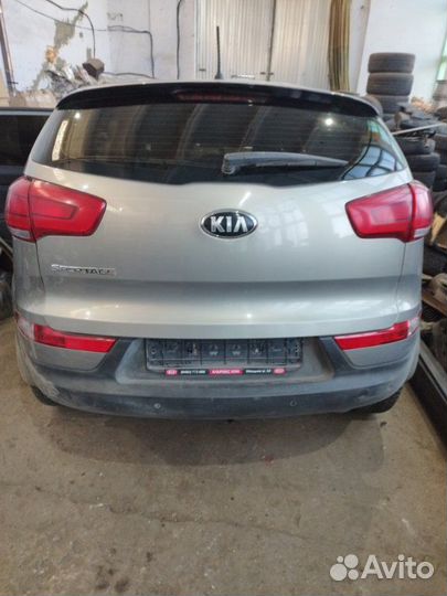 Крышка багажника задняя Kia Sportage SLS G4NA 2015