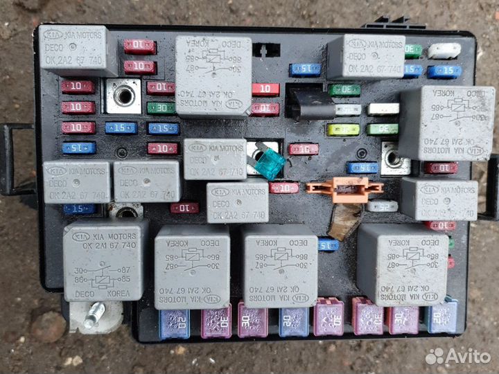 Блок предохранителей Киа Спектра