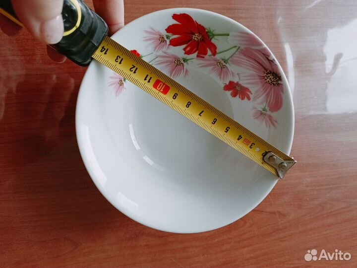 Две тарелки суповые с цветами 300мл и 400мл