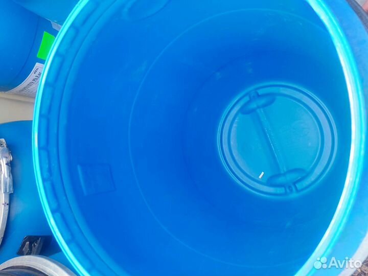 Бочки 100 литров пластиковые