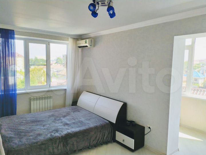 2-к. квартира, 65 м², 4/7 эт.