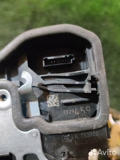 Замок двери задний левый Bmw 335I F30 N55 2012