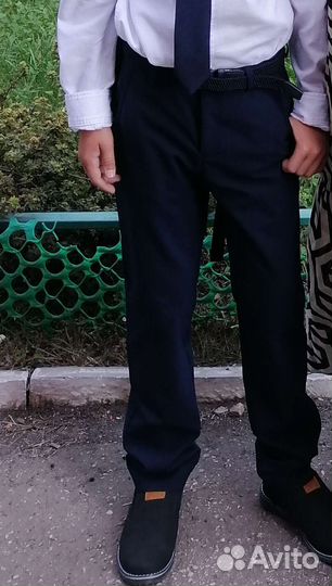 Школьный костюм: двое брюк+пиджак