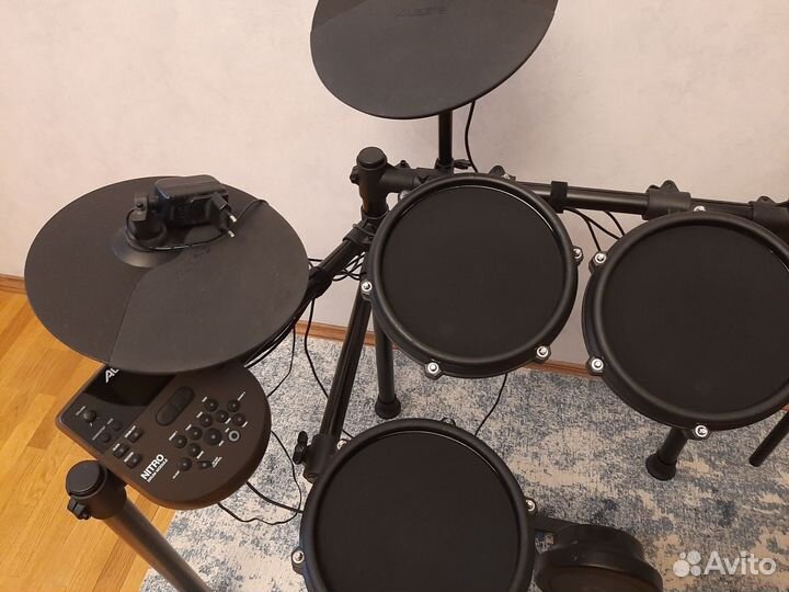 Электронная барабанная установка alesis