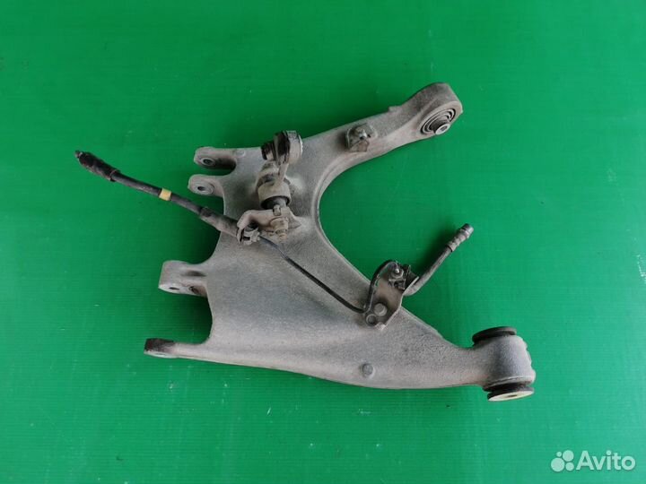 Рычаг подвески задний правый нижний Audi A8 D3