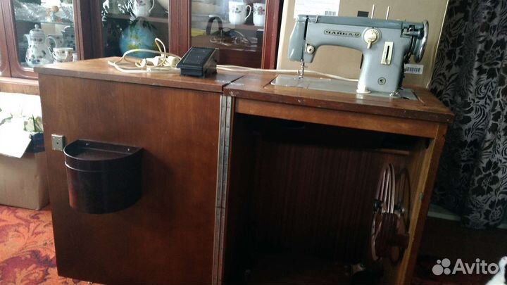 Швейная машина Чайка 2
