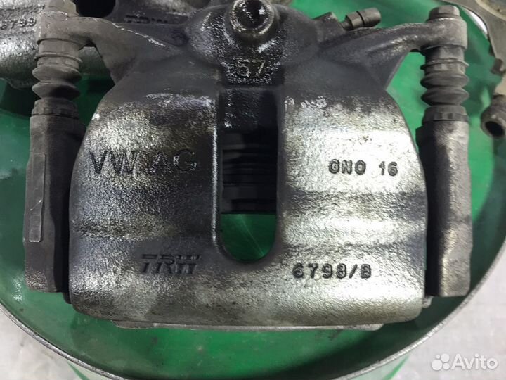 Суппорта передние ауди А3 8v