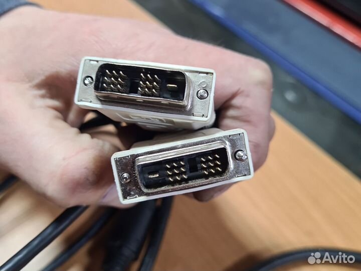 Кабель для компьютера