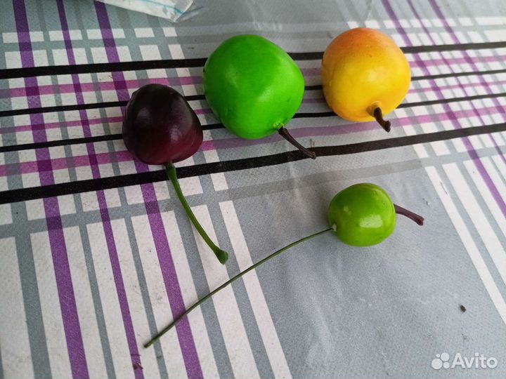 Фрукты (пенопласт)