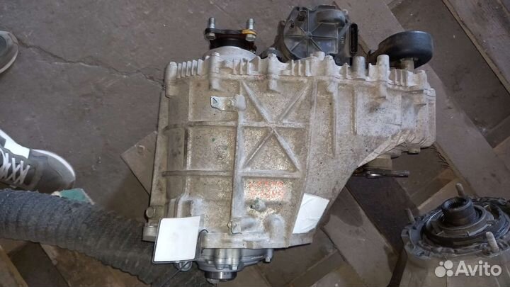 Раздатка Toyota Land Cruiser 200, 4.7 2uzfe