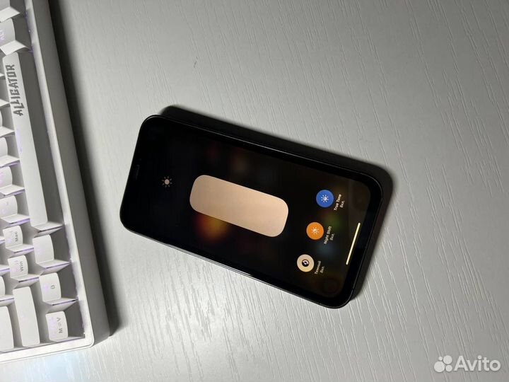 iPhone xr в корпусе 15 pro бу 128гб