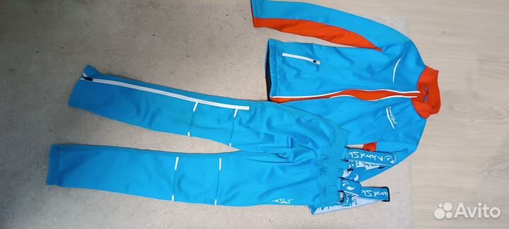 Лыжный разминочный костюм