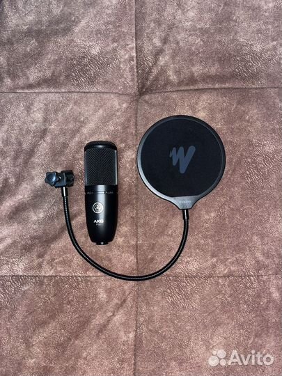 Микрофон AKG P120