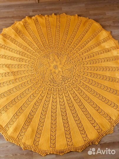 Скатерть круглая вязаная