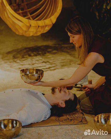 Массаж поющими чашами