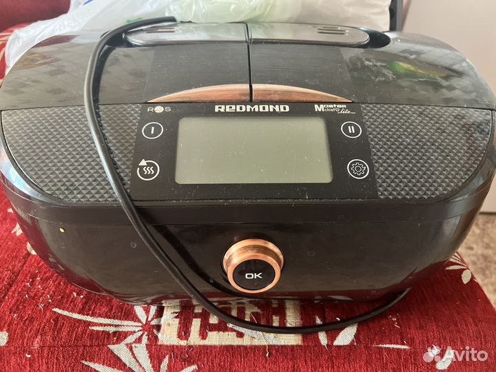 Мультиварка с двумя чашами