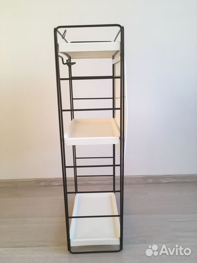 Полочка настенная для ванной