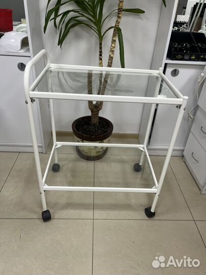 Тележка для косметолога