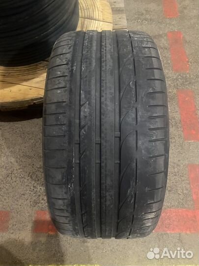 Bridgestone Potenza S001 225/40 R19 и 255/35 R19 96Y