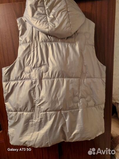 Жилетка женская утепленная