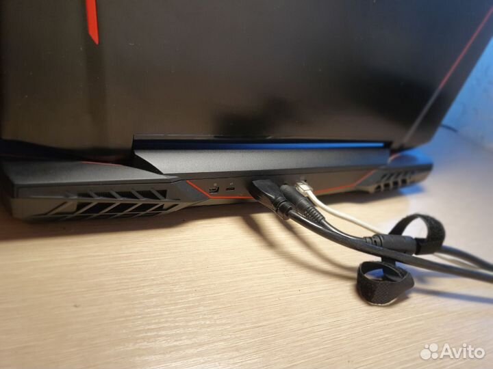 Игровой ноутбук MSI Titan GT80 6QF