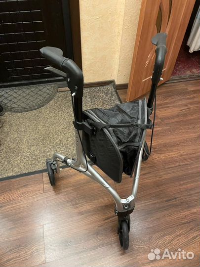 Ходунки для взрослых на колесах