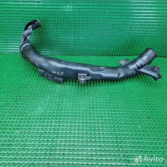 VW Tiguan 2.0 TDI cbab - Патрубок интеркулера