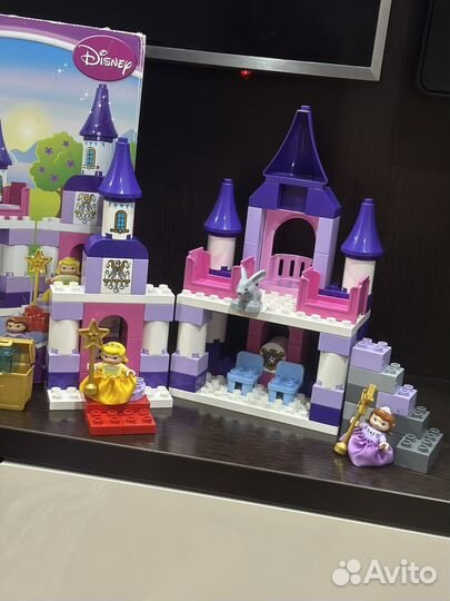 Lego duplo sofia королевский замок