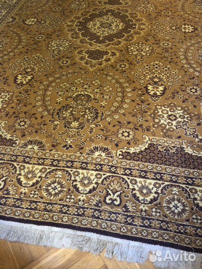 Ковер шерсть СССР.1980 ых годов. 340х246 см