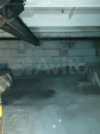 Машиноместо, 15 м²