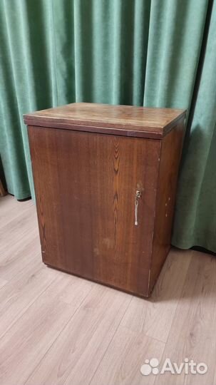 Швейная машина Чайка-3