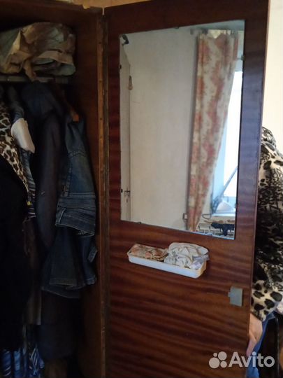 Шифонеры и шкафы бу