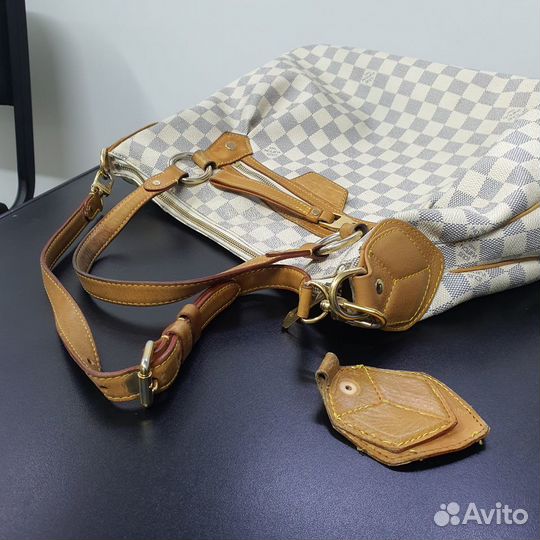 Ремонт сумок,чемоданов, обуви, ремней