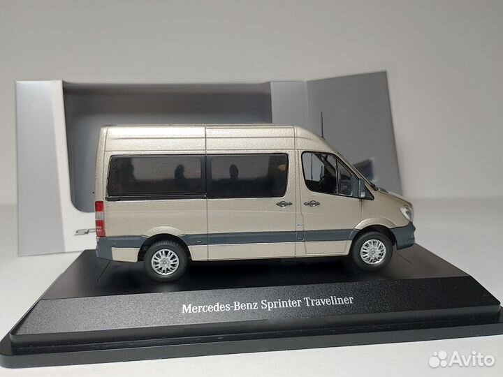 Mercedes-Benz Sprinter Kombi 1:43