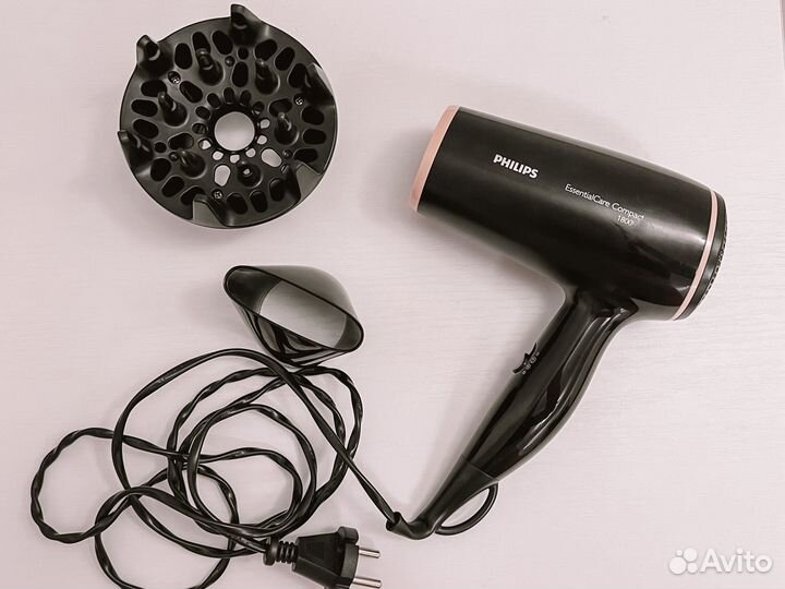 Фен Philips Essential Care Compact 1800w