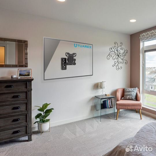 Наклонно-поворотный кронштейн Tuarex alta-109