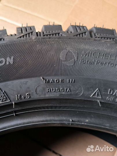 Michelin X-Ice North 4 205/55 R16 94T