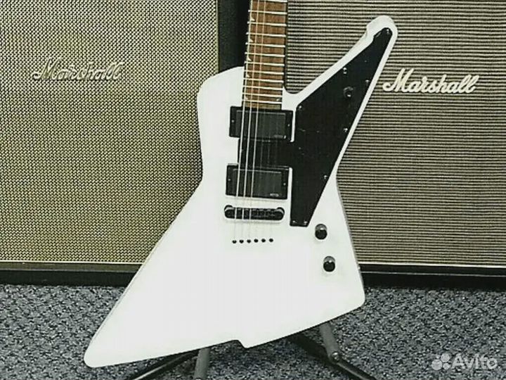 Jackson Pro Signature